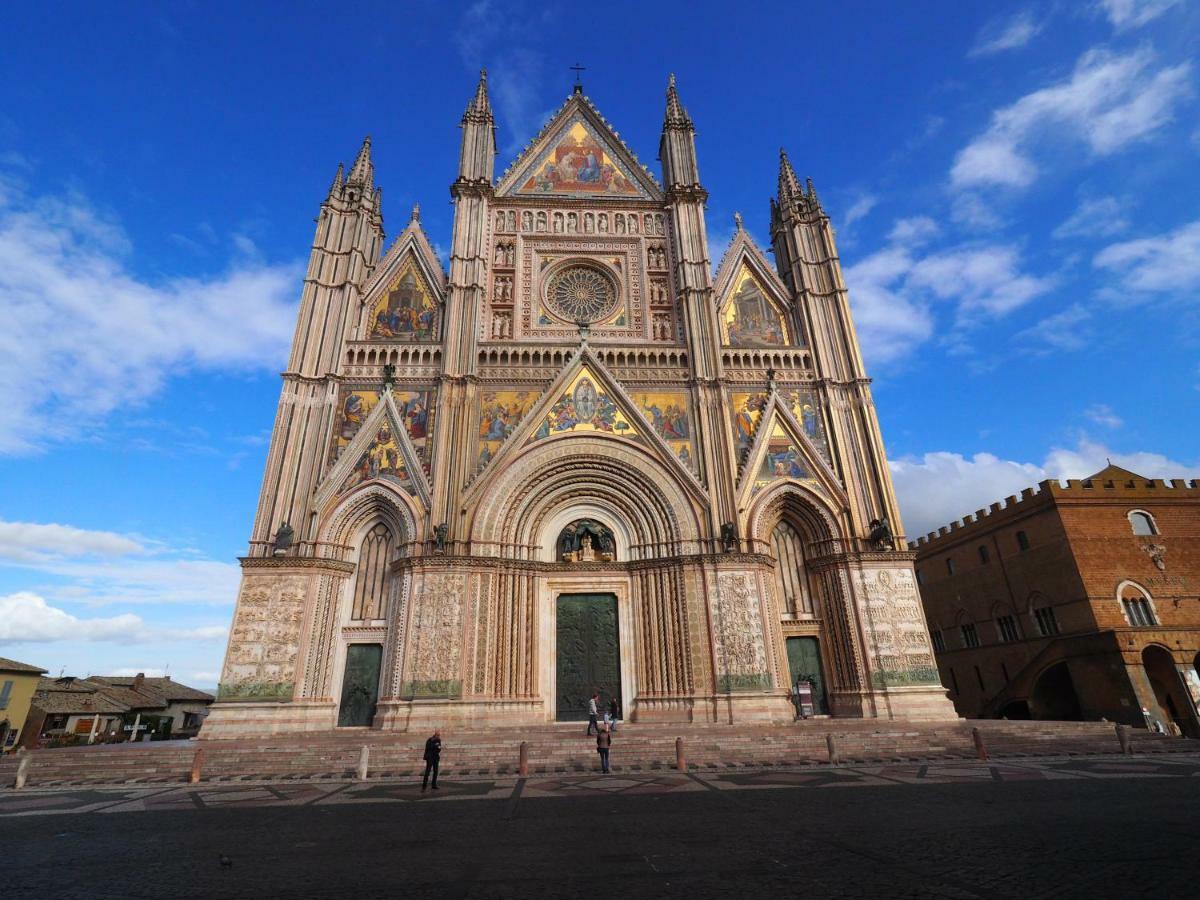 Duomo Budget Apartment Orvieto Luaran gambar